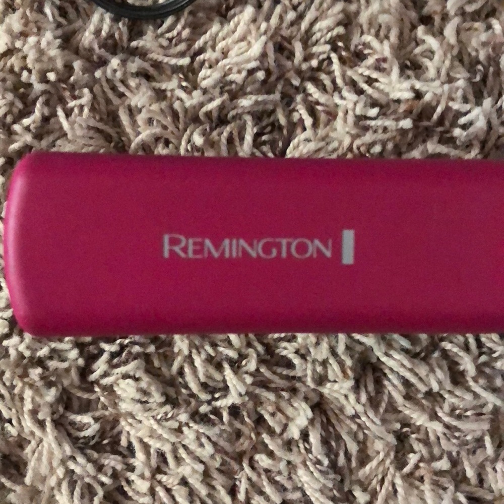 Remington flat iron